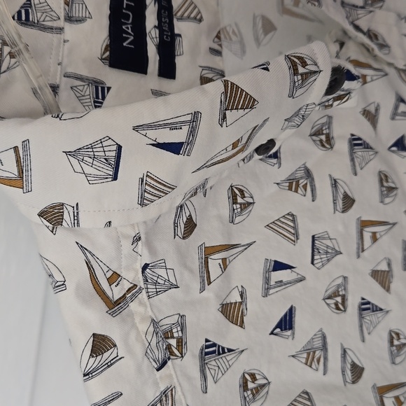 Nautica long sleeve shirt with sailboats - Picture 4 of 9